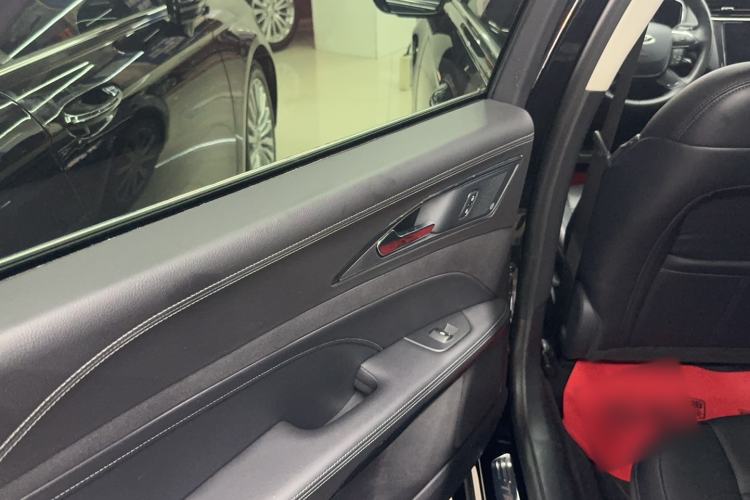 Used Ford Taurus 2019 EcoBoost 245 Premium Edition Interior 4