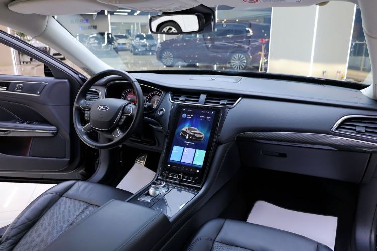 Used Ford Taurus 2019 EcoBoost 245 Premium Edition Interior 4