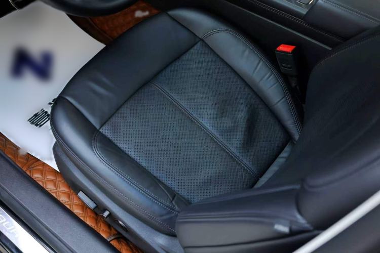 Used Ford Taurus 2019 EcoBoost 245 Premium Edition Interior 7