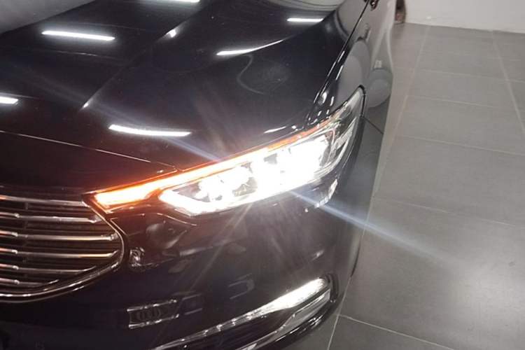 Used Ford Taurus 2019 EcoBoost 245 Premium Edition Left Front Headlight