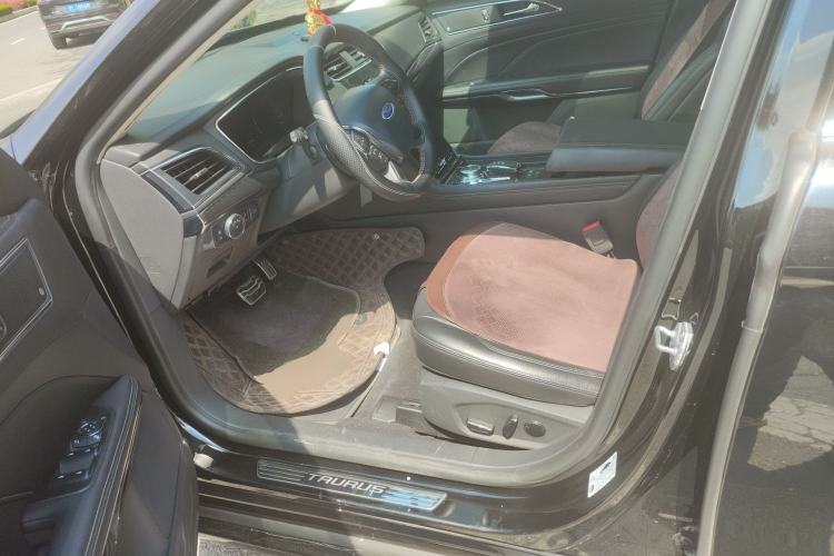 Used Ford Taurus 2019 EcoBoost 245 Premium Edition Left Front Seat