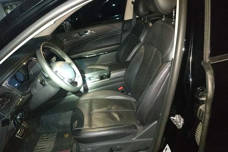 Used Ford Taurus 2019 EcoBoost 245 Premium Edition Left Front Seat
