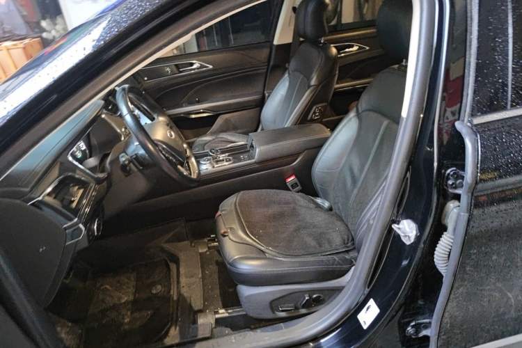 Used Ford Taurus 2019 EcoBoost 245 Premium Edition Left Front Seat