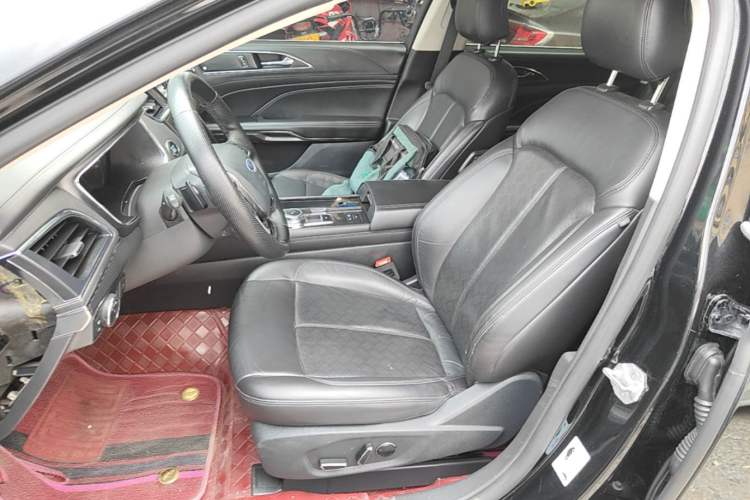 Used Ford Taurus 2019 EcoBoost 245 Premium Edition Left Front Seat