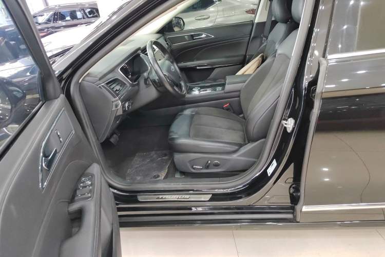 Used Ford Taurus 2019 EcoBoost 245 Comfort Edition Left Front Seat