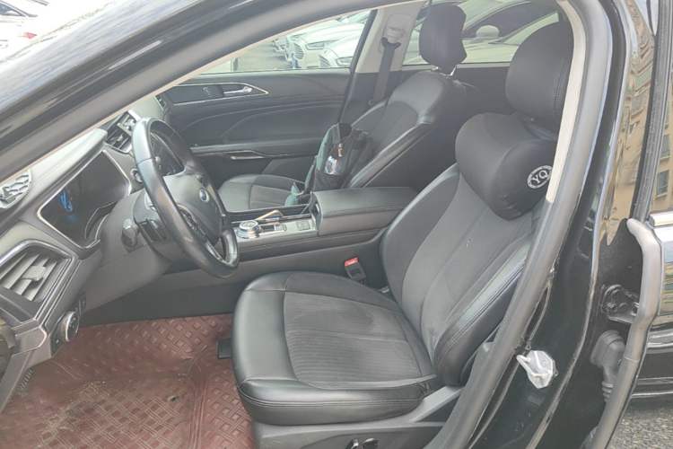 Used Ford Taurus 2019 EcoBoost 245 Comfort Edition Left Front Seat
