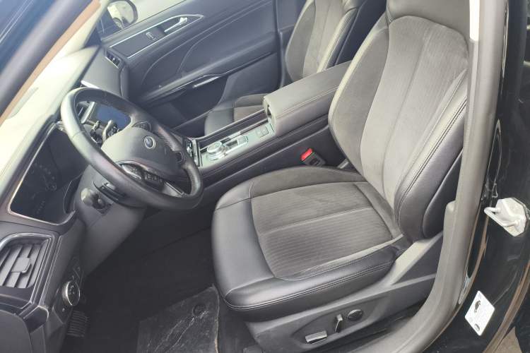 Used Ford Taurus 2019 EcoBoost 245 Comfort Edition Left Front Seat