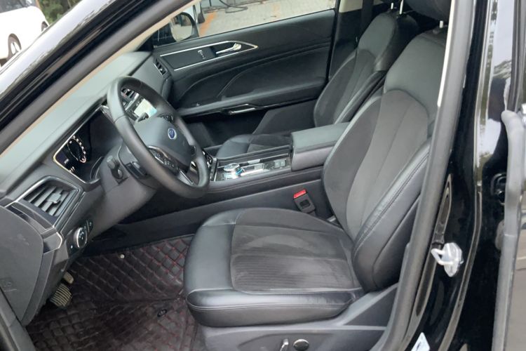 Used Ford Taurus 2019 EcoBoost 245 Comfort Edition Left Front Seat