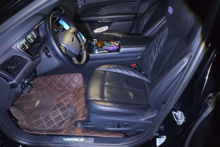 Used Ford Taurus 2019 EcoBoost 245 Vignale Deluxe Edition Left Front Seat