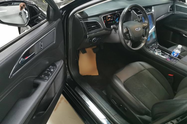 Used Ford Taurus 2019 EcoBoost 245 Comfort Edition Left Front Seat