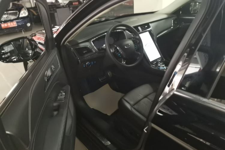Used Ford Taurus 2019 EcoBoost 245 Premium Edition Left Front Seat