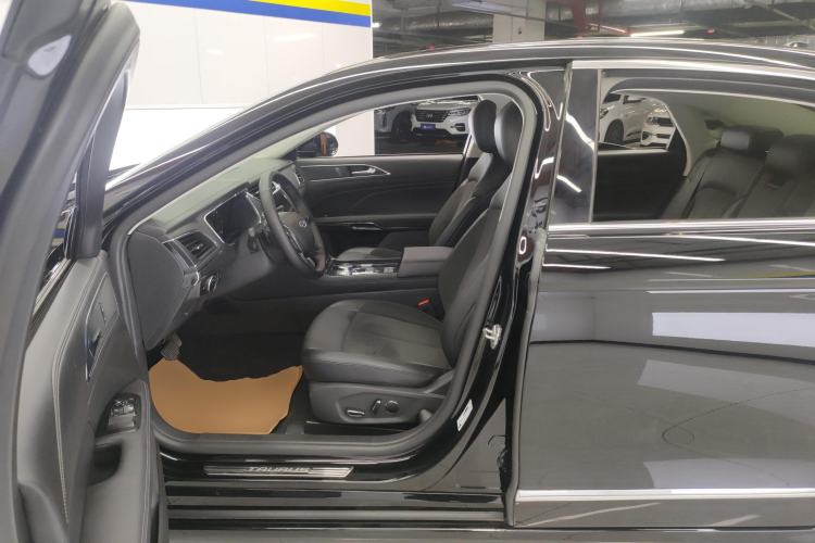 Used Ford Taurus 2019 EcoBoost 245 Comfort Edition Left Front Seat