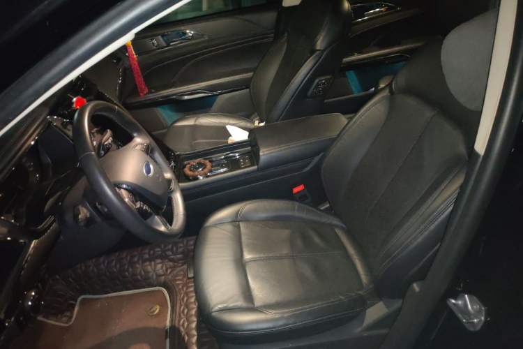 Used Ford Taurus 2019 EcoBoost 245 Premium Edition Left Front Seat