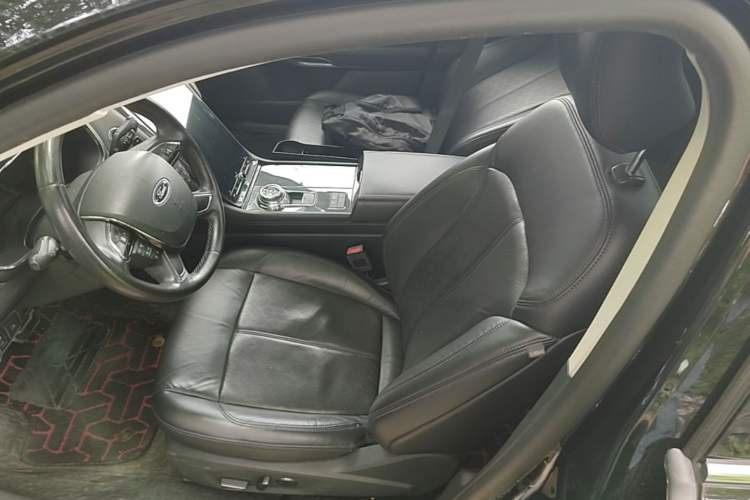 Used Ford Taurus 2019 EcoBoost 245 Premium Edition Left Front Seat