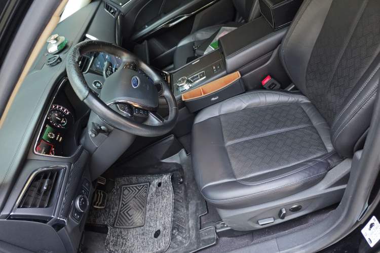 Used Ford Taurus 2019 EcoBoost 245 Premium Edition Left Front Seat