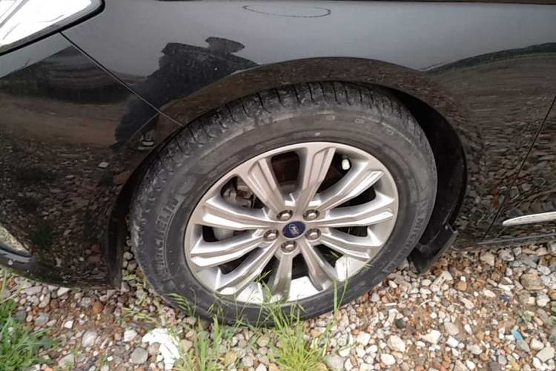 Used Ford Taurus 2019 EcoBoost 245 Comfort Edition Left Front Wheel Hub