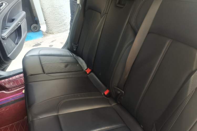 Used Ford Taurus 2019 EcoBoost 245 Premium Edition Left Rear Seat