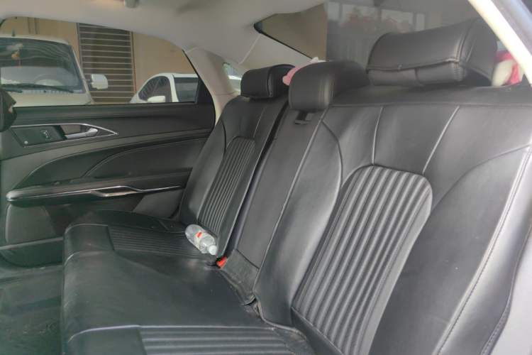 Used Ford Taurus 2019 EcoBoost 245 Premium Edition Left Rear Seat