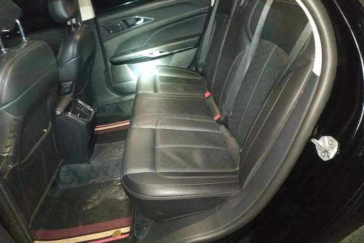 Used Ford Taurus 2019 EcoBoost 245 Premium Edition Left Rear Seat