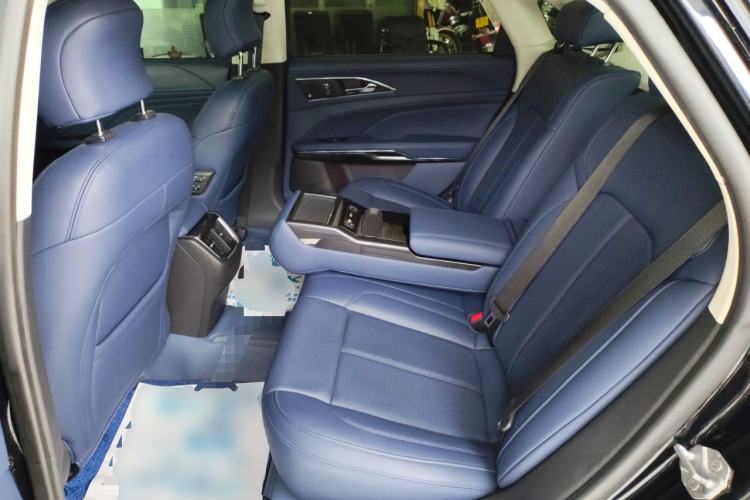 Used Ford Taurus 2019 EcoBoost 245 Premium Edition Left Rear Seat