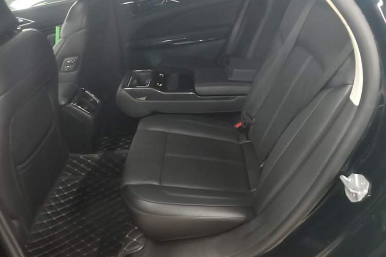 Used Ford Taurus 2019 EcoBoost 245 Premium Edition Left Rear Seat