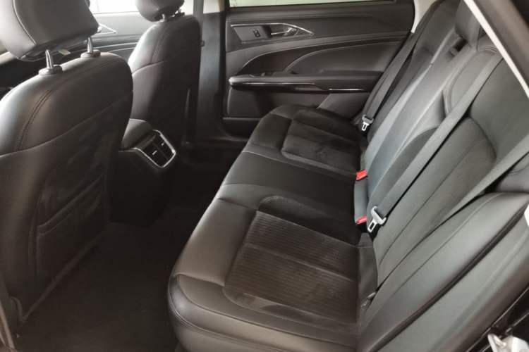 Used Ford Taurus 2019 EcoBoost 245 Comfort Edition Left Rear Seat