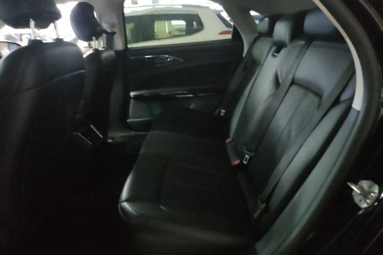 Used Ford Taurus 2019 EcoBoost 245 Premium Edition Left Rear Seat