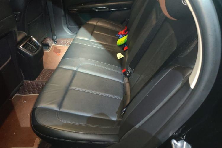 Used Ford Taurus 2019 EcoBoost 245 Premium Edition Left Rear Seat