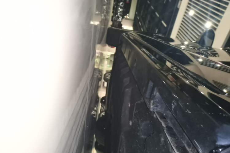 Used Ford Taurus 2019 EcoBoost 245 Premium Edition Left Side Sill