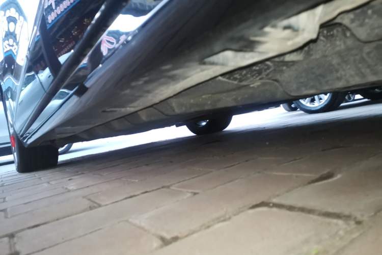 Used Ford Taurus 2019 EcoBoost 245 Premium Edition Left Side Sill