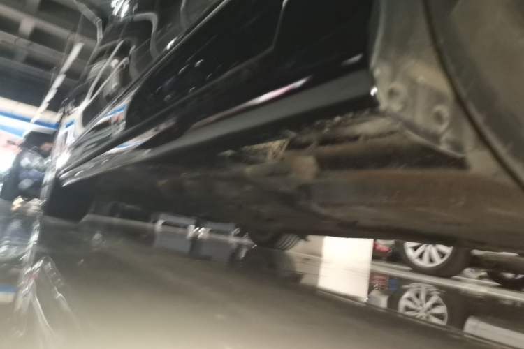 Used Ford Taurus 2019 EcoBoost 245 Premium Edition Left Side Sill