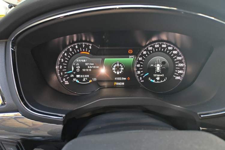 Used Ford Taurus 2019 EcoBoost 245 Premium Edition Odometer Close Up