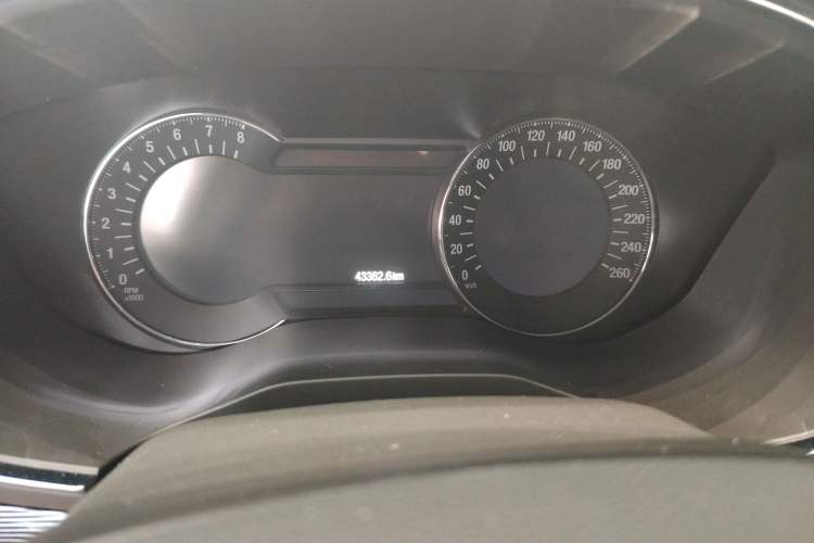 Used Ford Taurus 2019 EcoBoost 245 Premium Edition Odometer Close Up