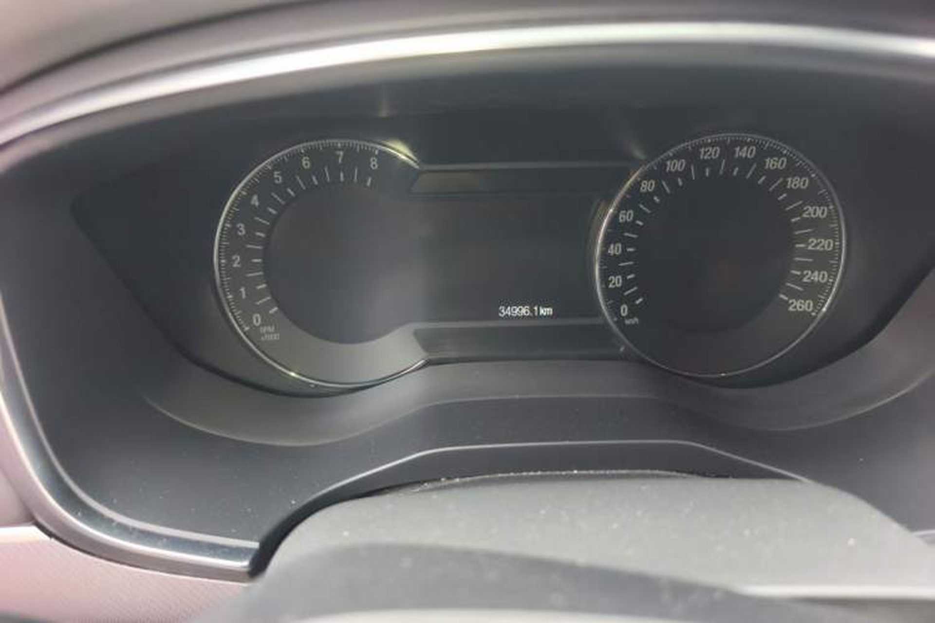 Used Ford Taurus 2019 EcoBoost 245 Vignale Deluxe Edition Odometer Close Up