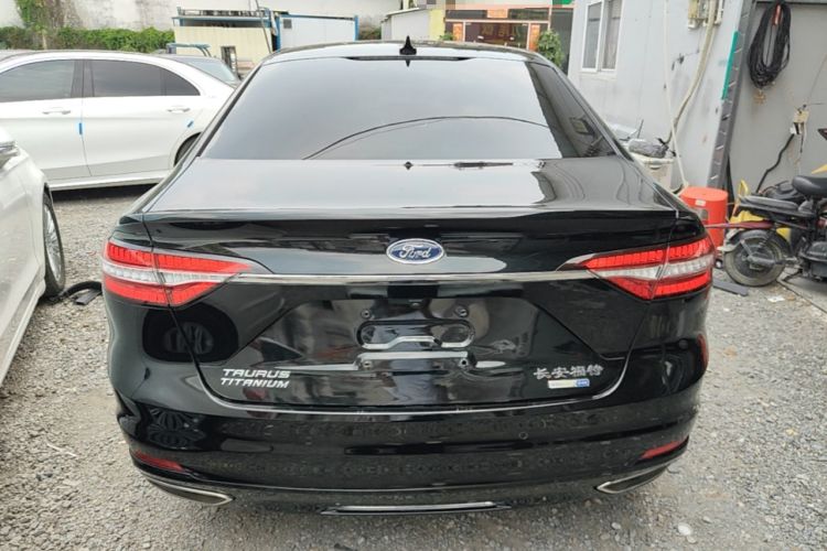 Used Ford Taurus 2019 EcoBoost 245 Premium Edition Rear