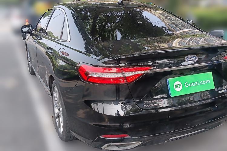 Used Ford Taurus 2019 EcoBoost 245 Premium Edition Rear Left 45 Deg