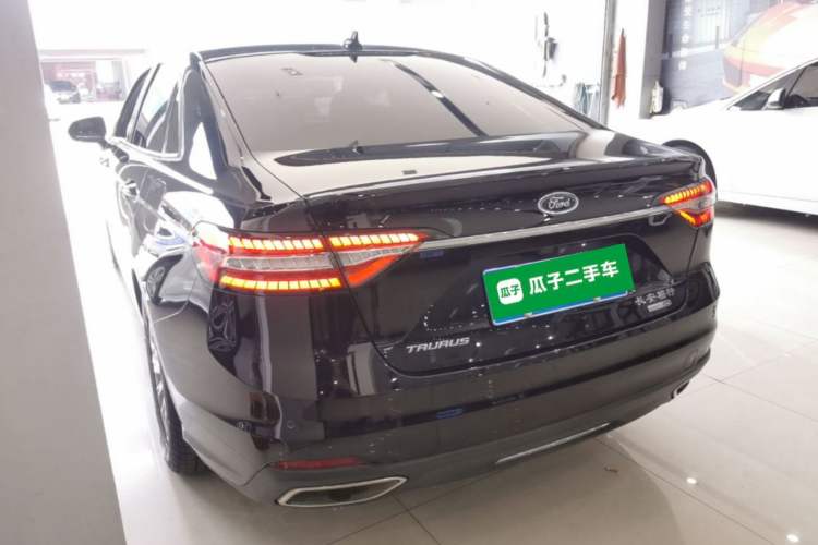 Used Ford Taurus 2019 EcoBoost 245 Comfort Edition Rear Left 45 Deg