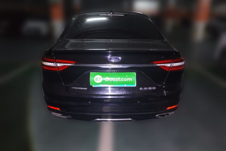 Used Ford Taurus 2019 EcoBoost 245 Vignale Deluxe Edition Rear