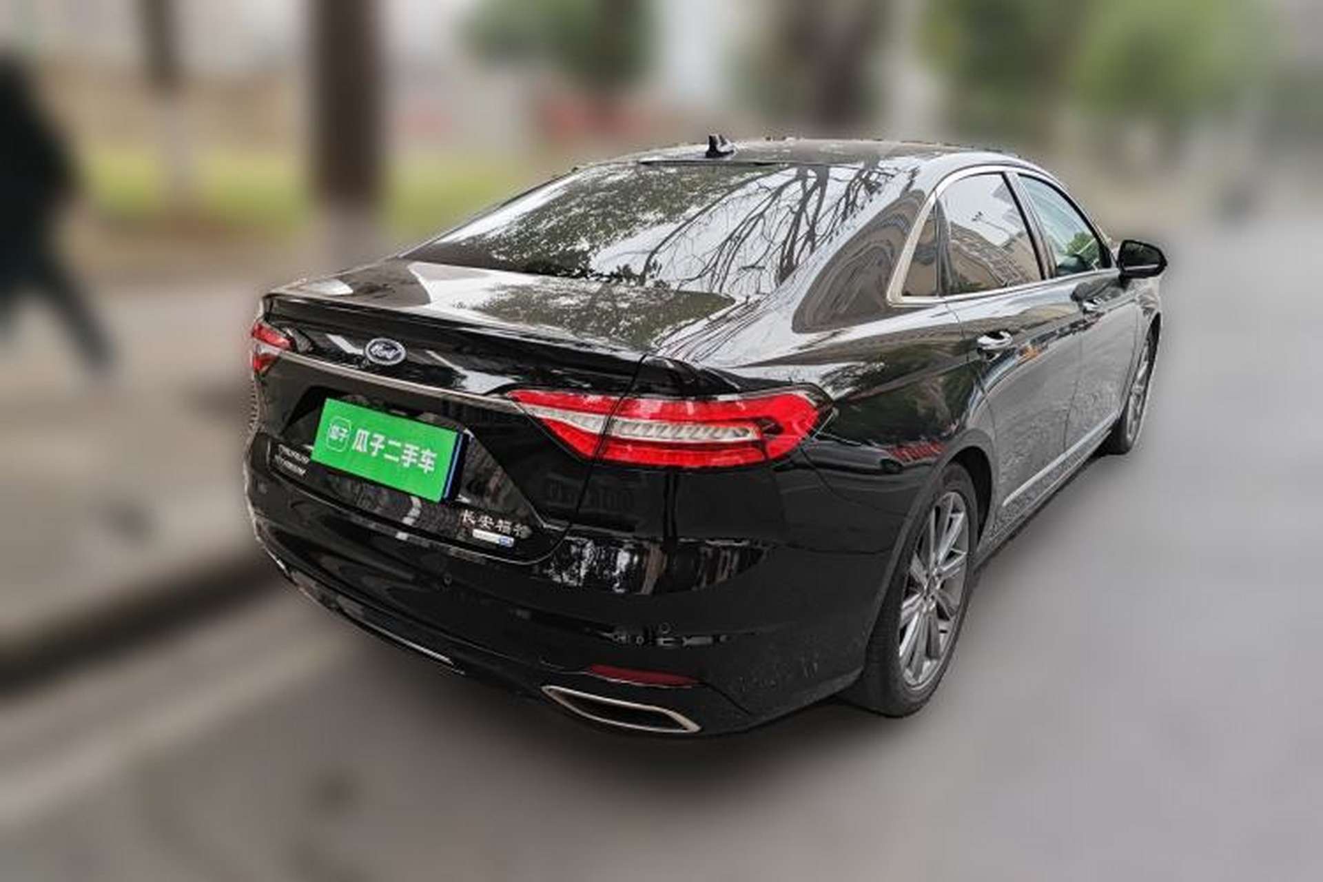 Used Ford Taurus 2019 EcoBoost 245 Premium Edition Rear Right 45 Deg