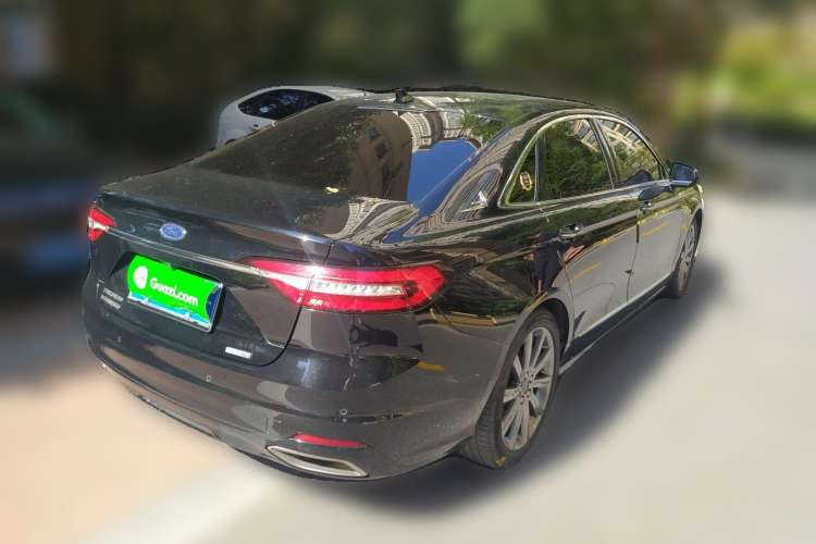 Used Ford Taurus 2019 EcoBoost 245 Premium Edition Rear Right 45 Deg