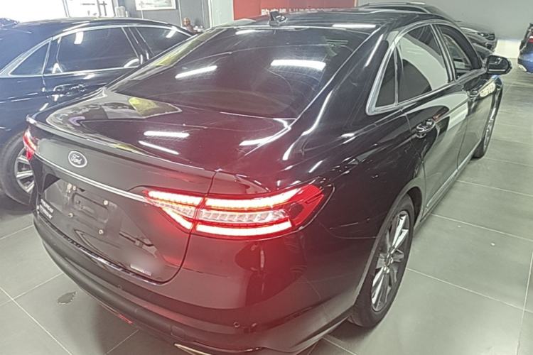 Used Ford Taurus 2019 EcoBoost 245 Premium Edition Rear Right 45 Deg
