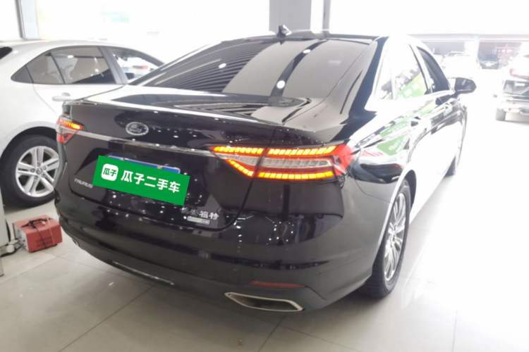 Used Ford Taurus 2019 EcoBoost 245 Comfort Edition Rear Right 45 Deg