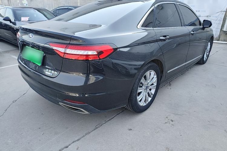 Used Ford Taurus 2019 EcoBoost 245 Comfort Edition Rear Right 45 Deg