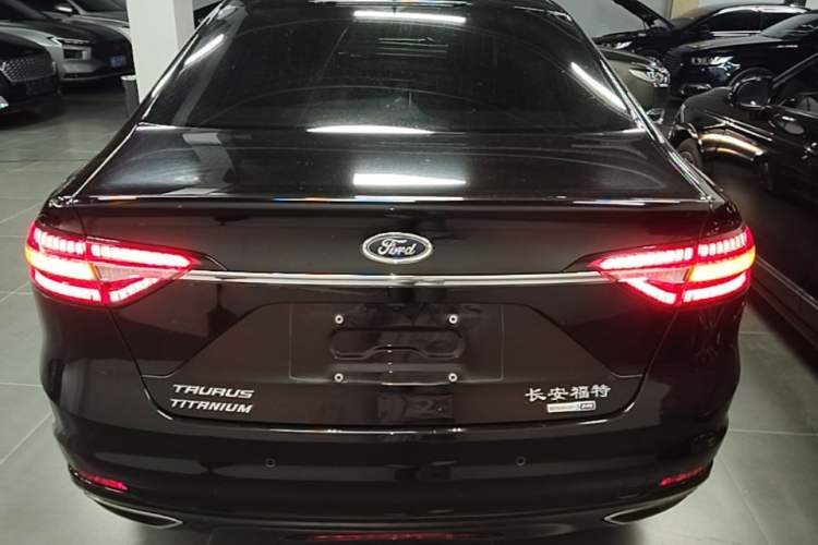 Used Ford Taurus 2019 EcoBoost 245 Premium Edition Rear