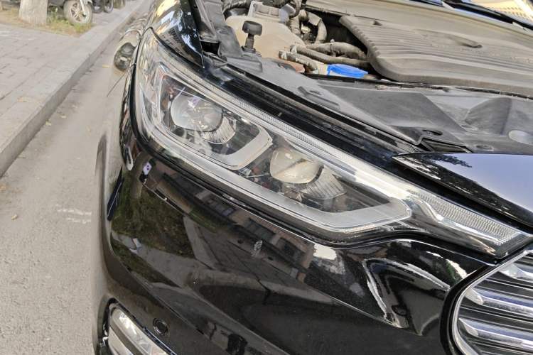 Used Ford Taurus 2019 EcoBoost 245 Premium Edition Right Front Headlight
