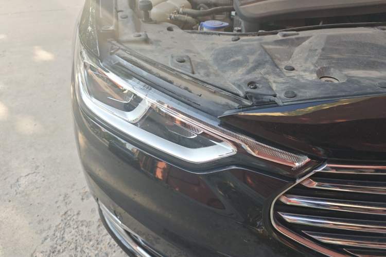 Used Ford Taurus 2019 EcoBoost 245 Premium Edition Right Front Headlight