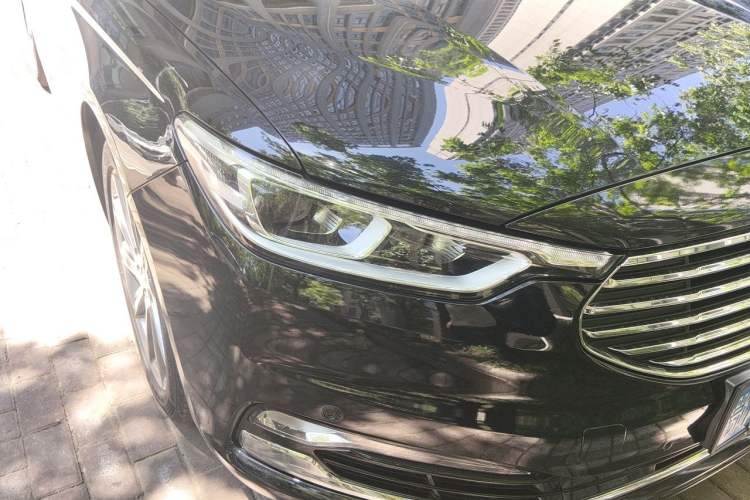 Used Ford Taurus 2019 EcoBoost 245 Premium Edition Right Front Headlight