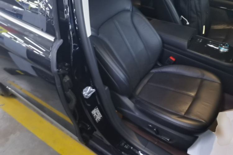 Used Ford Taurus 2019 EcoBoost 245 Premium Edition Right Front Seat