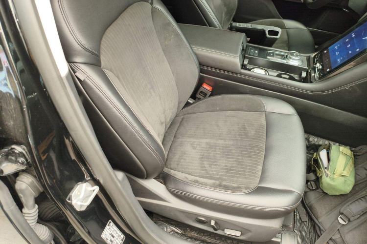 Used Ford Taurus 2019 EcoBoost 245 Comfort Edition Right Front Seat