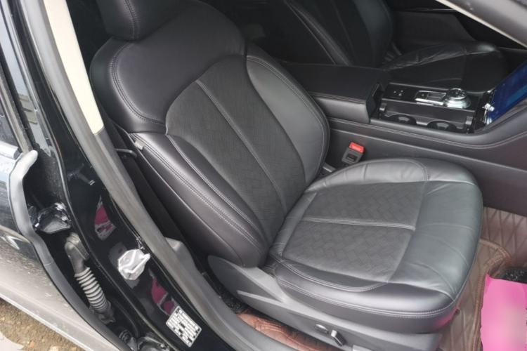 Used Ford Taurus 2019 EcoBoost 245 Premium Edition Right Front Seat